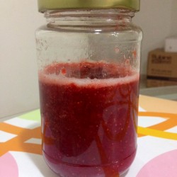 phooi-strawberry jam 1