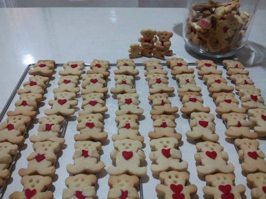 Butter cookies ( bear hug with love )